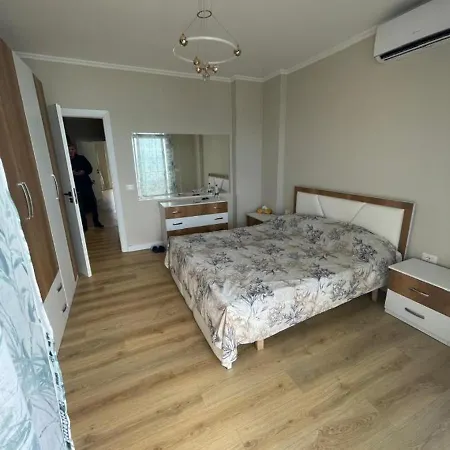 Divino Beachfront دراس