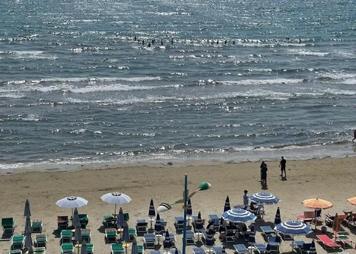 Divino Beachfront شقة