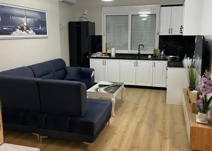 Divino Beachfront * دراس